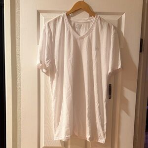 Aeropostale Men's Classic White V-Neck Sleepwear Tee